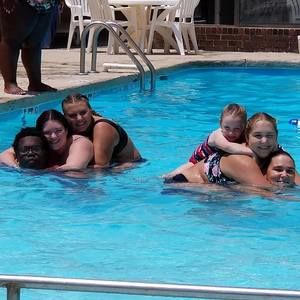 Meet your Posher, Toni